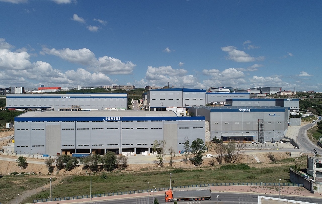 Bu depo yanmıyor ve 9 şiddetinde depreme dayanıklı