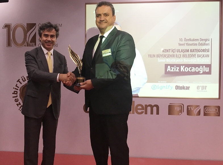 Otokar'dan İzmir Büyükşehir Belediyesi'ne ödül