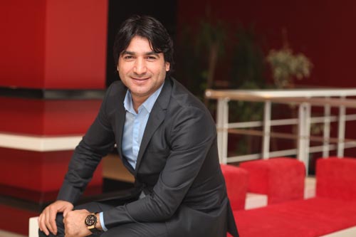 Tamirci çırağıydı krala otobüs yaptı