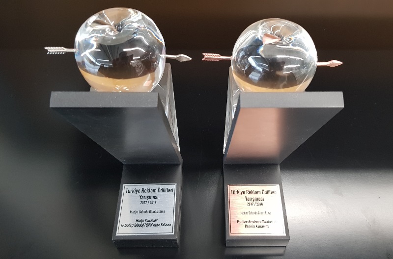 Mercedes, Kristal Elma'dan iki ödülle dönüyor