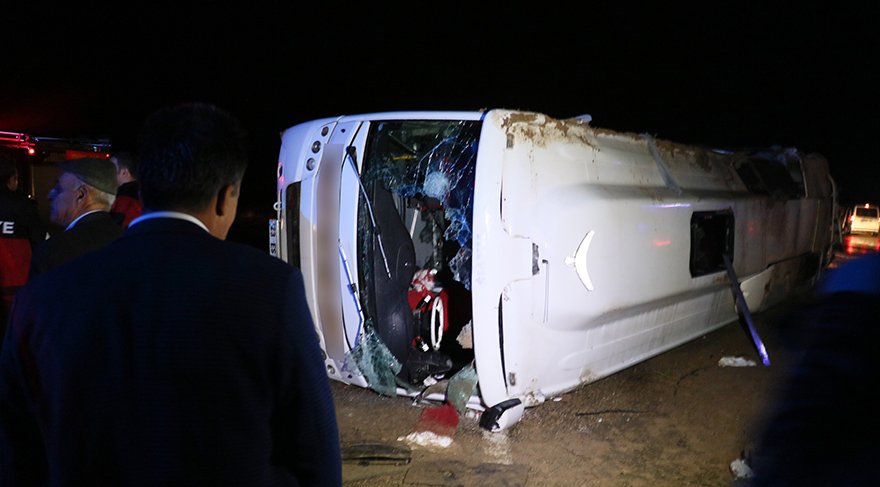 Diyarbakır’da yolcu otobüsü devrildi