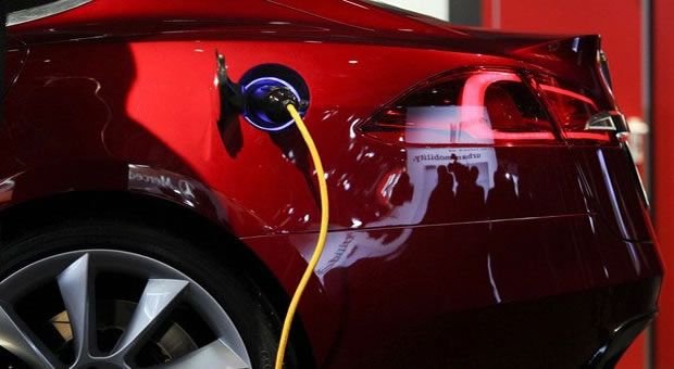 İlk Türk elektrikli araç aküsü gün sayıyor