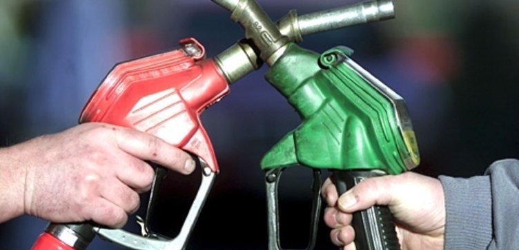Benzin ve motorinde bir indirim daha