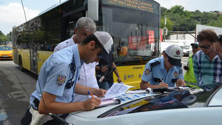 İETT, kurallara uymayan 5 bin 671 şoföre ceza kesti