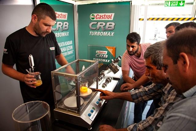 Castrol, yeni ticari araç yağını 22 bin km'lik road show ile tanıttı
