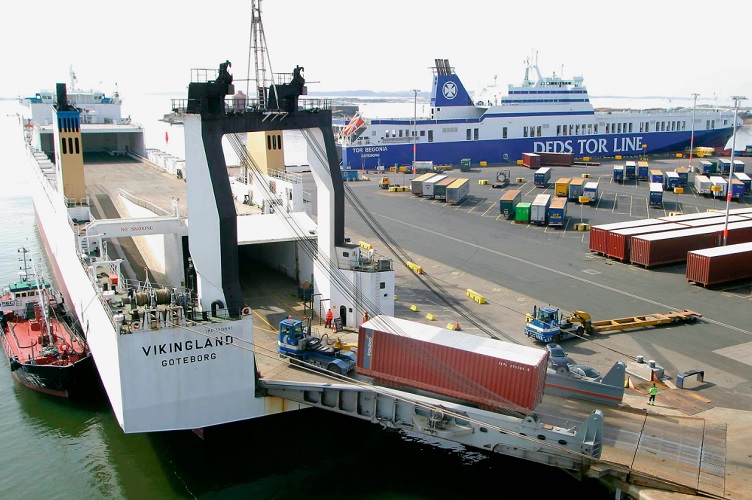 İstanbul-Göteborg “Şiir Ro-Ro”su seferlerine devam!