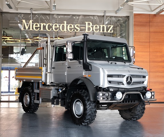 Mercedes-Benz Unimog şehre indi