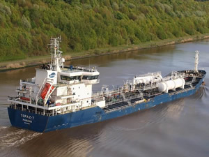 İki Türk gemisi 17.5 milyon dolara Kanadalılara satıldı