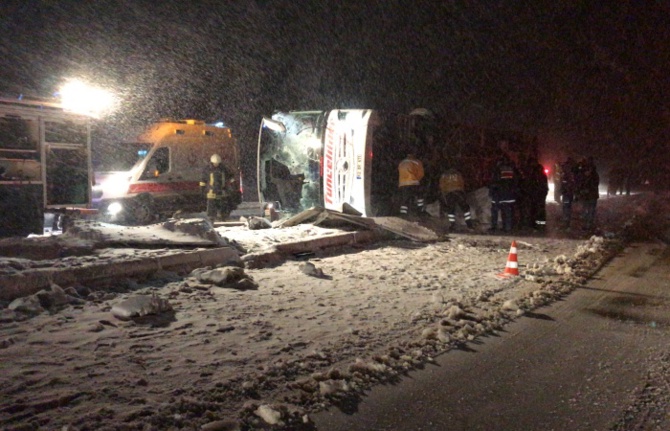 Ankara ve Kırşehir'de otobüs kazaları: Ölü ve yaralılar var