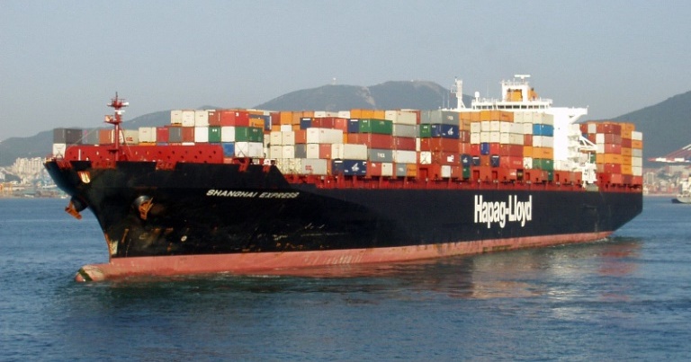 Hapag-Lloyd'un konteyner gemisi yanıyor