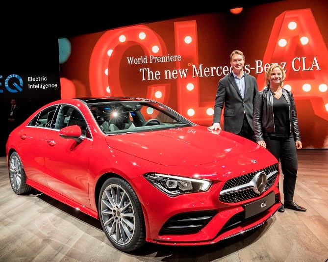 Mercedes-Benz, yeni CLA modelini tanıttı