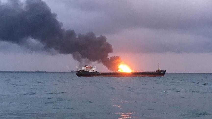 Gemi yangınında 4 Türk öldü, 4 Türk de kayıp