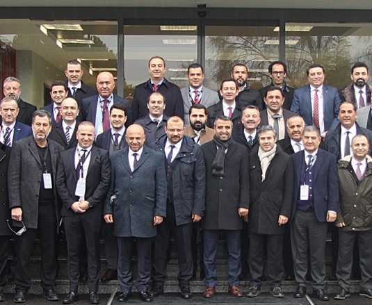 Otokar, otobüs ve kamyon bayileriyle buluştu