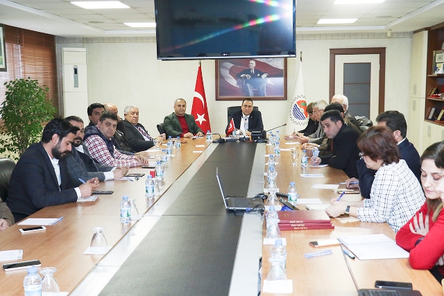 Mersin'de lojistik sektörü bölünüyor