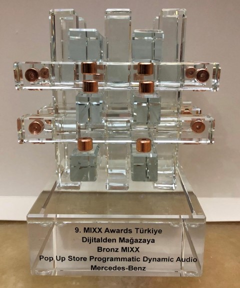 Mercedes-Benz Pop-Up Store’a bronz ödül