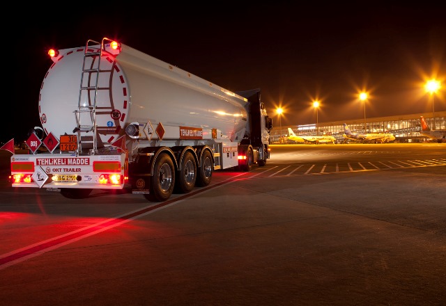 OKT Trailer, Petroleum'da gövde gösterisi yapacak