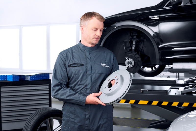 "Türkiye'yi satış sonrası yedek parçanın üssü yaptı"