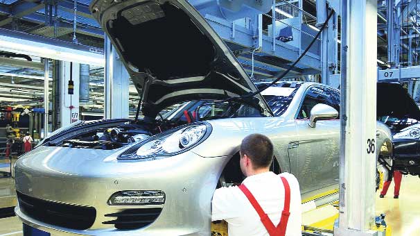 Porsche primleriyle ‘rekora’ imza attı