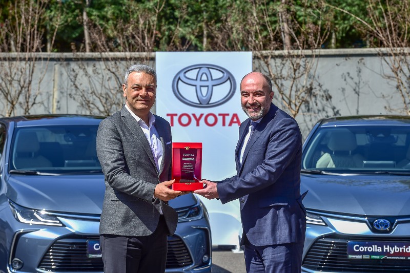 1.000 adet Yeni Corolla Hybrid aldılar