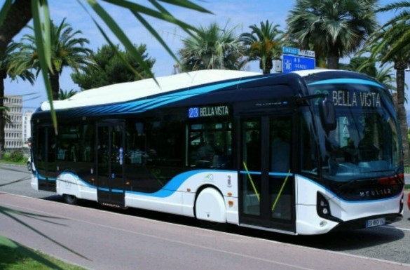 Paris'te tüm otobüsler elektrikli olacak