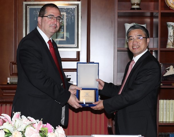 Türk Loydu'ndan Çin Hamlesi