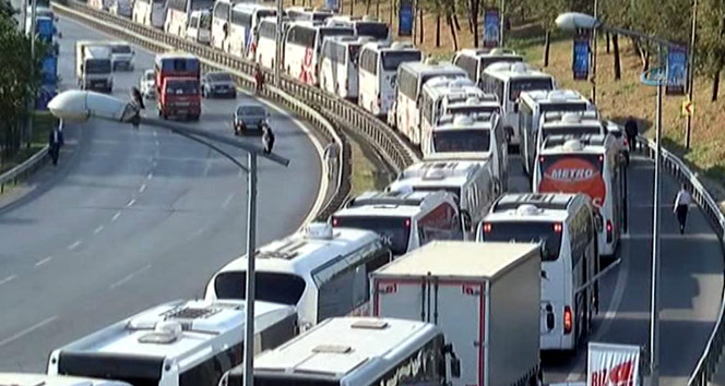 Bayram dönüşü Esenler Otogarı'nı vurdu