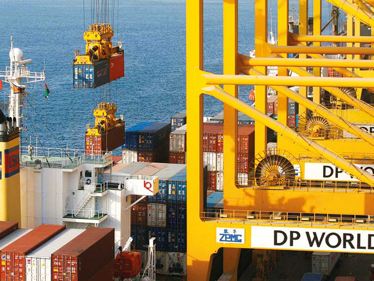 DP World PLC, 1 milyar dolara Topaz'ı da satın aldı