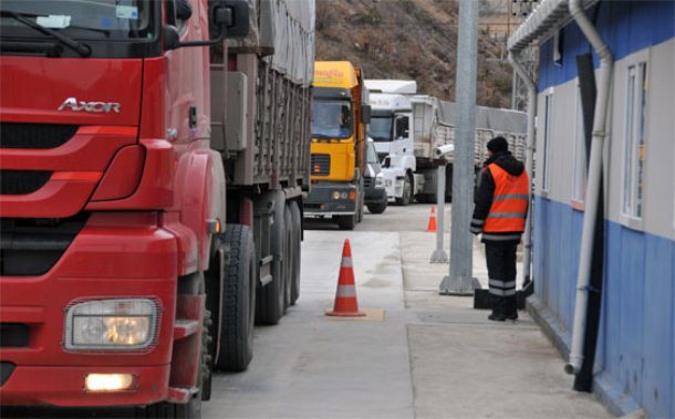 Yol kenarlarına akıllı denetim istasyonları