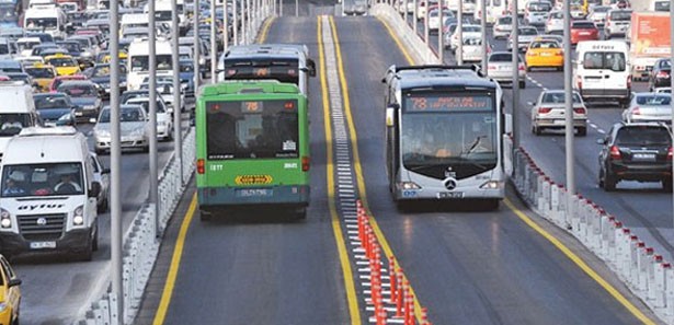 Metrobüslerde 'internet' dönemi başladı