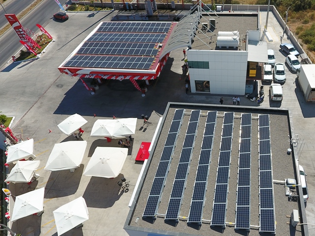 Petrol Ofisi'nden güneş enerjili istasyon