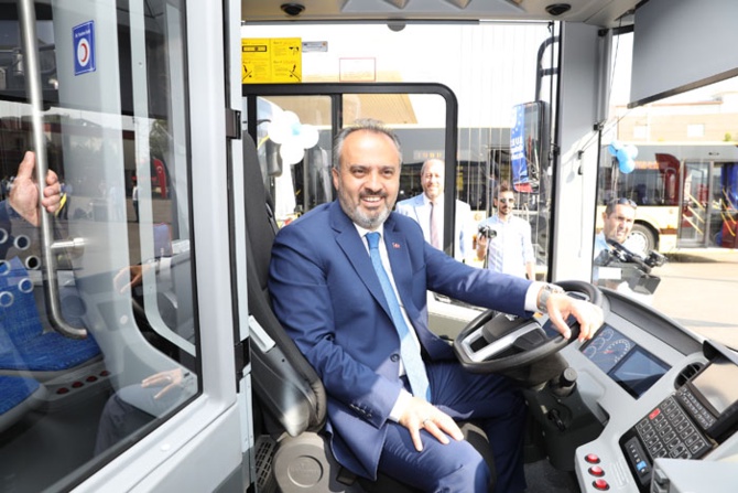 Bursa, toplu taşıma filosunu gençleştirdi