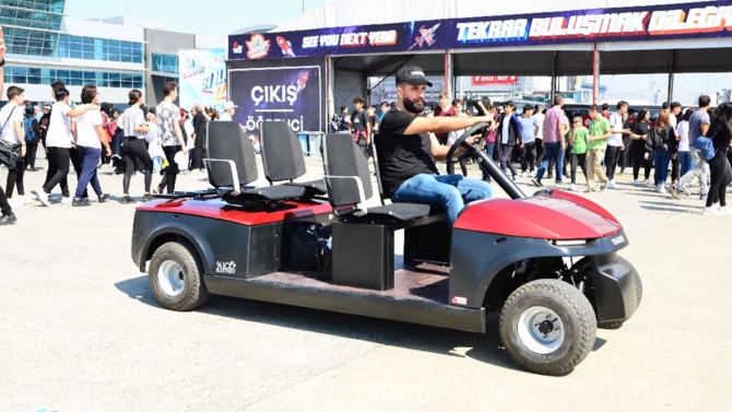 Tragger, elektrikli hizmet araçlarıyla dünyaya açılıyor