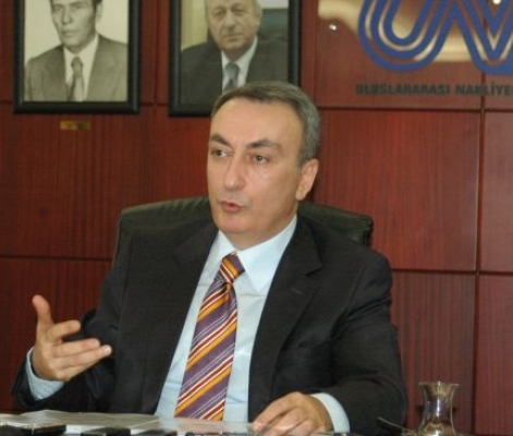 Tamer Dinçşahin annesini kaybetti