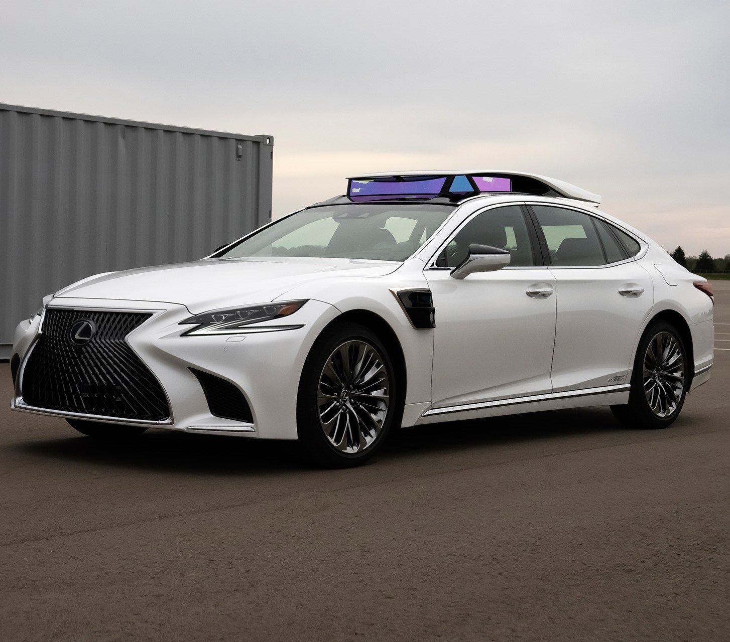 Toyota'nın otonom aracı halka açık yollara çıkıyor