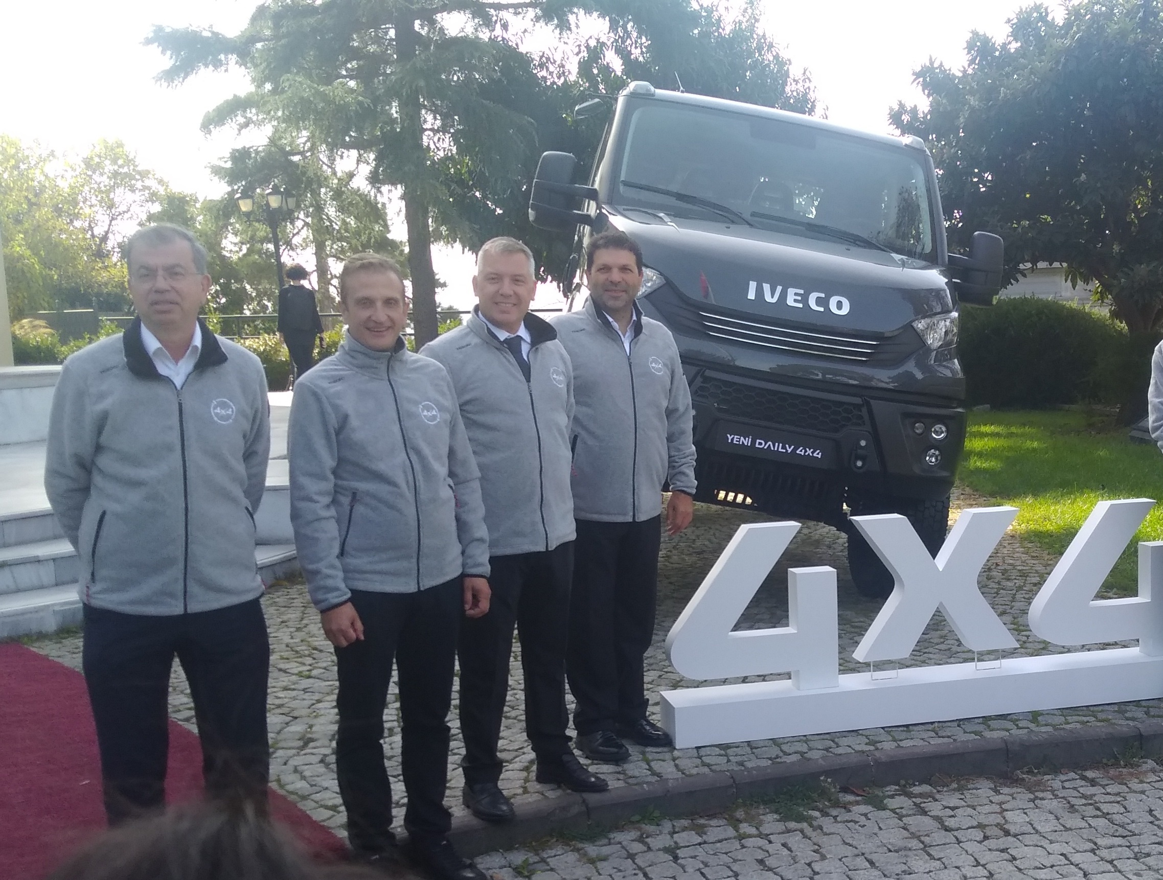 IVECO, off-road ve all-road araçlarını görücüye çıkardı