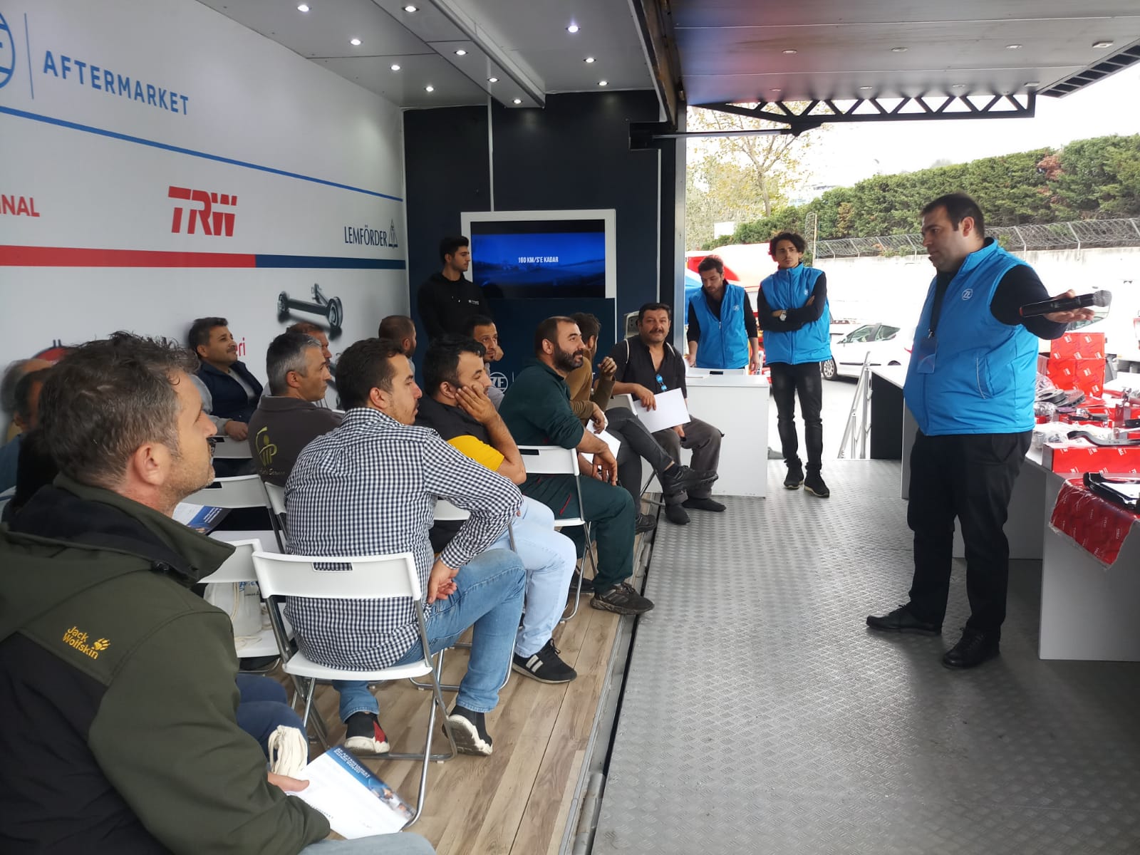 ZF, Oto Sanayi Günleri’nde ustalarla buluştu