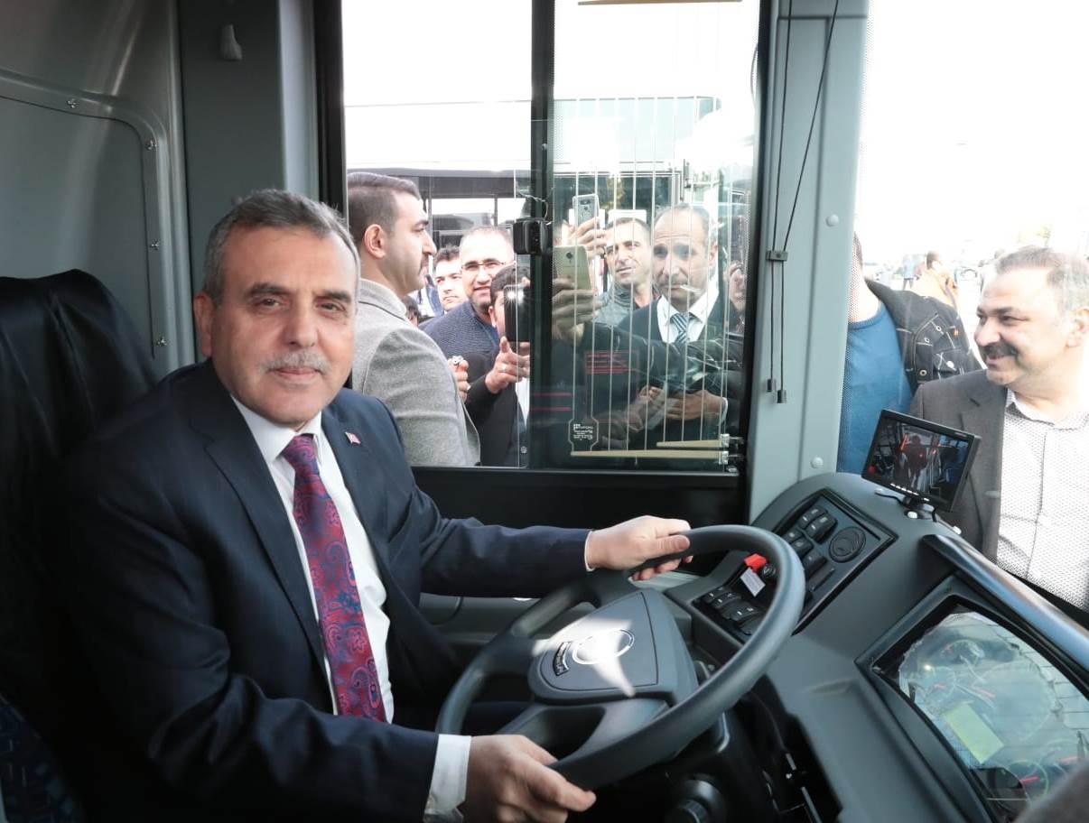 Isuzu Novociti Life Şanlıurfa yollarında