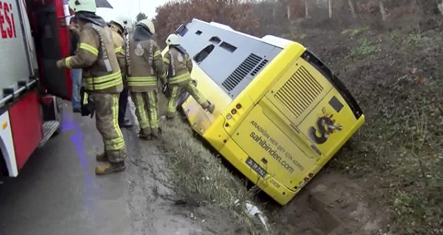 İETT otobüsü kaza yaptı: Çok sayıda yaralı var