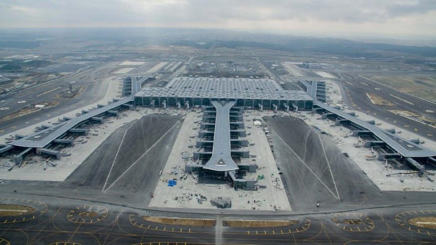 İstanbul Havalimanı'na ne inebildiler, ne kalkabildiler