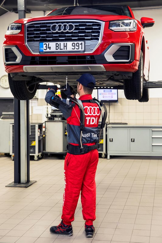 Audi’nin robotik kıyafeti Skelex 360 Türkiye’de