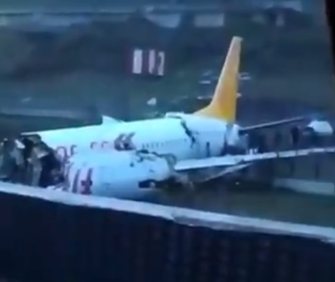 S. Gökçen kapatıldı, Pegasus uçağı 3'e bölündü