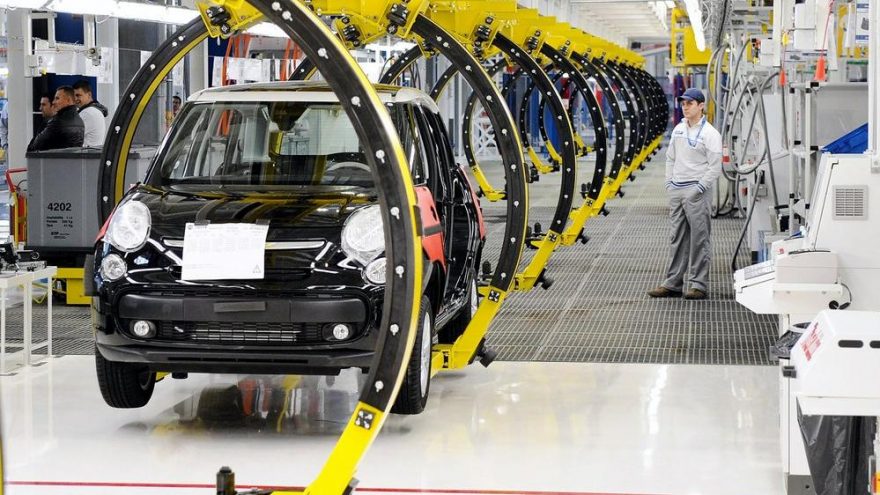Fiat Sırbistan’daki üretimini durdurma kararı aldı