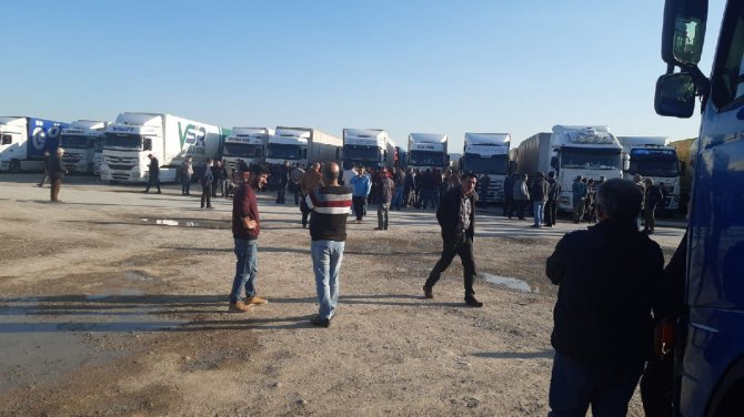 UND’den “Türkmenistan’dan dönün” çağrısı