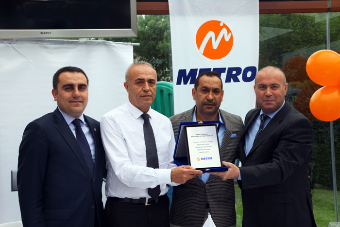 İlk EfficientLine otobüsler Metro filosunda
