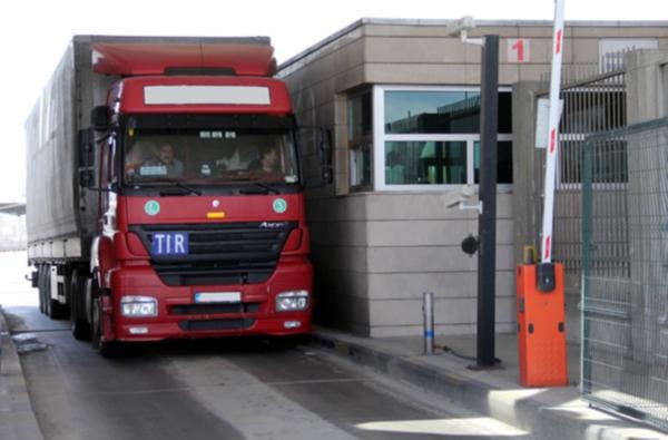 İthal yükleri artık gümrükten zor çıkar