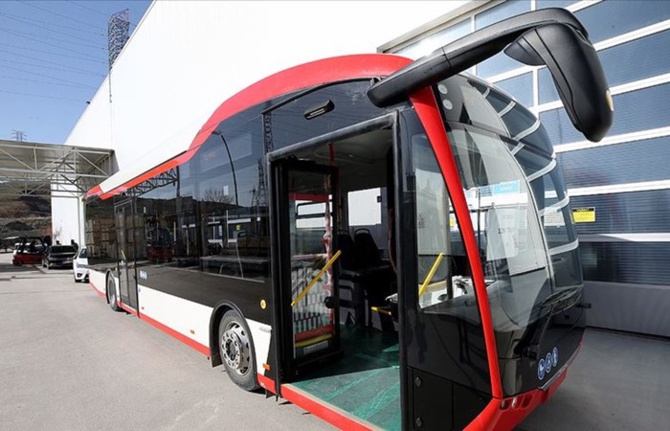Bozankaya'nın elektrikli otobüs projeleri Karsan'a devredildi