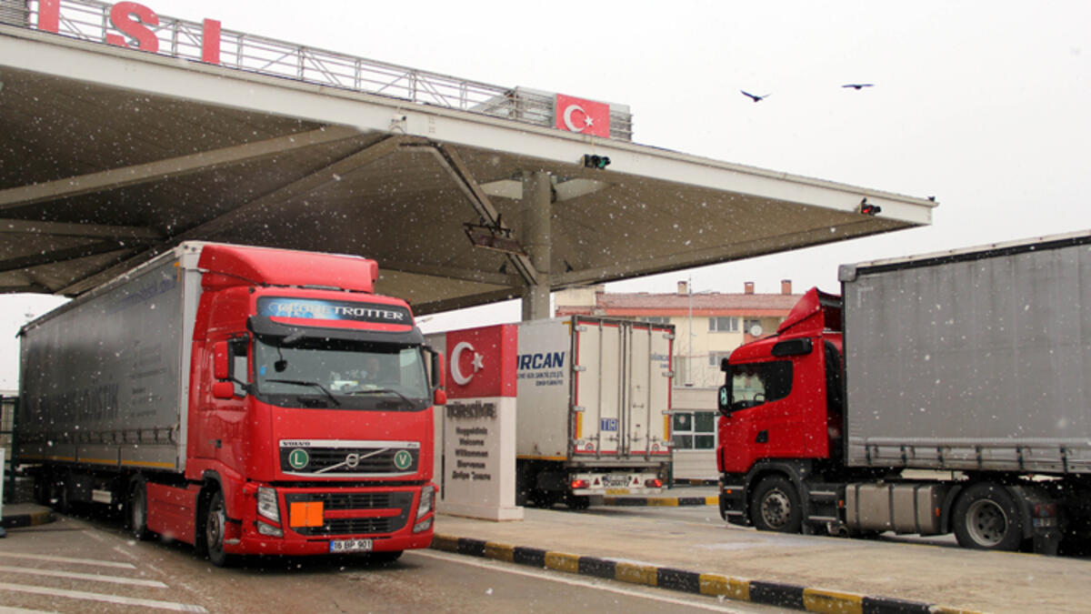 Bakanlık'tan Türk taşımacılar için alternatif güzergahlar