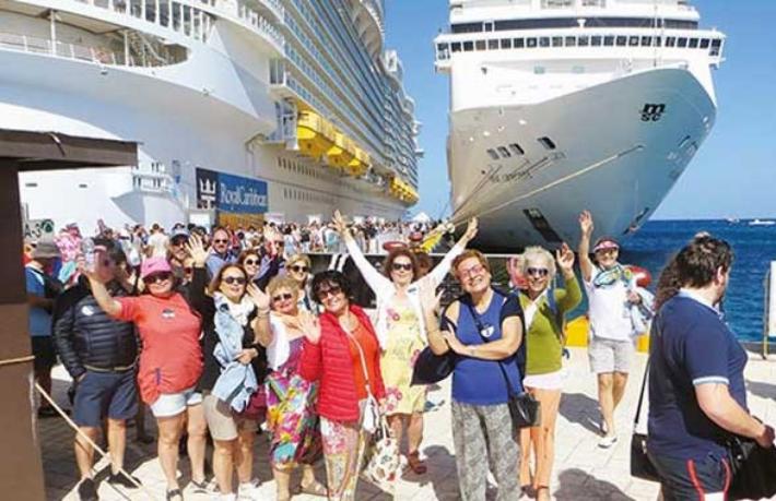 Tura Turizm'e Yılın Tur Operatörü Ödülü