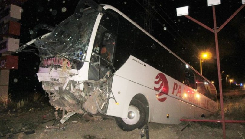 Yolcu otobüsü şarampole düştü: 30 yaralı var
