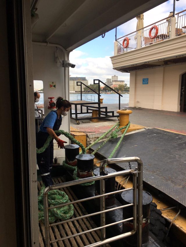 169 yıl sonra bir ilk: Şehir Hatları'nda kadın gemiciler